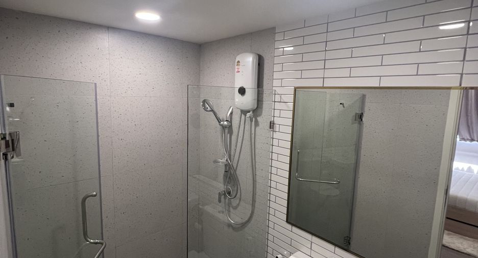 For sale and for rent 1 bed condo in Phra Khanong, Bangkok