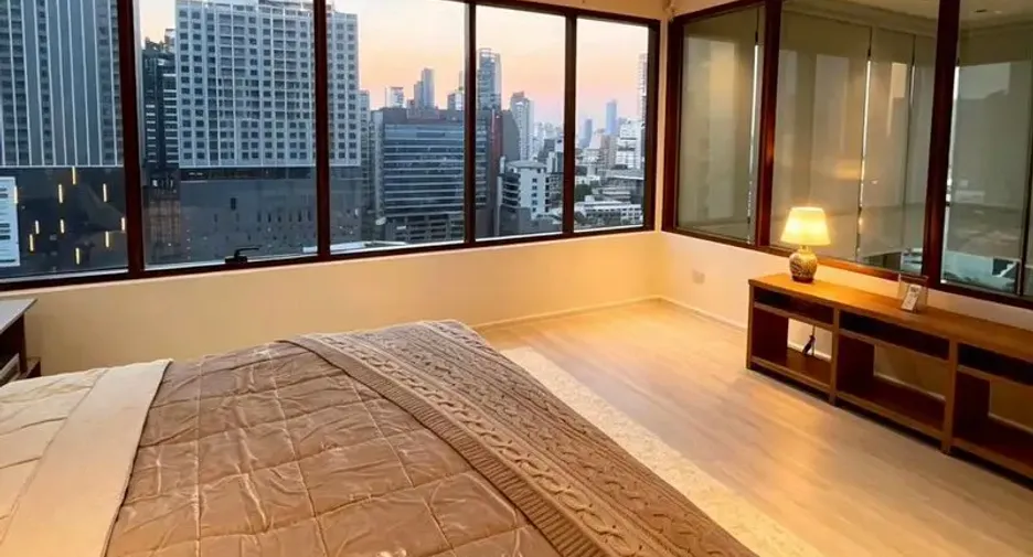 Condo en venta de 2 habitaciones en Khlong Toei, Bangkok