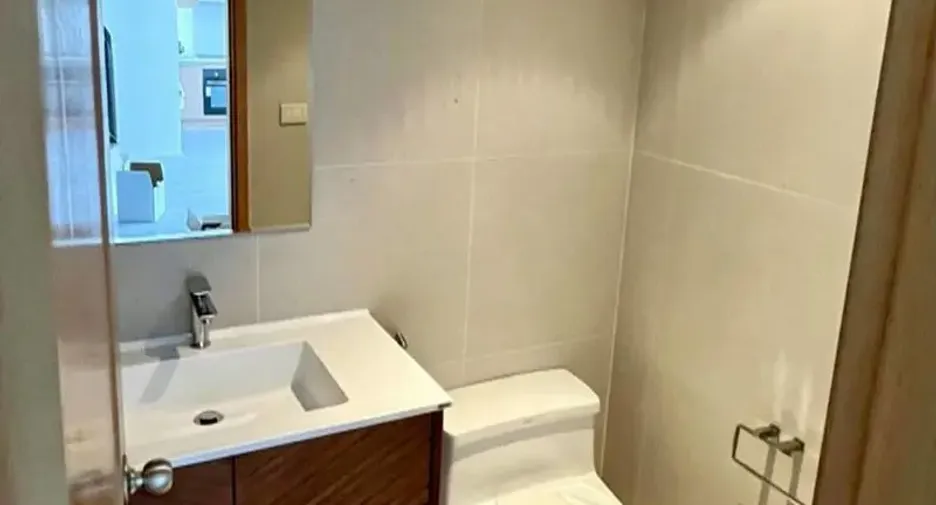 Condo en venta de 2 habitaciones en Khlong Toei, Bangkok