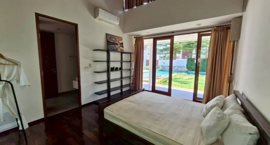 For rent 4 bedrooms villa in Pran Buri, Prachuap Khiri Khan