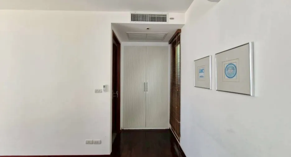 For rent 4 bedrooms villa in Pran Buri, Prachuap Khiri Khan
