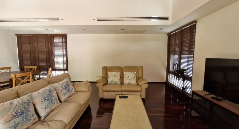 For rent 4 bedrooms villa in Pran Buri, Prachuap Khiri Khan