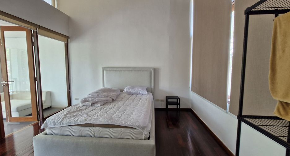 For rent 4 bedrooms villa in Pran Buri, Prachuap Khiri Khan