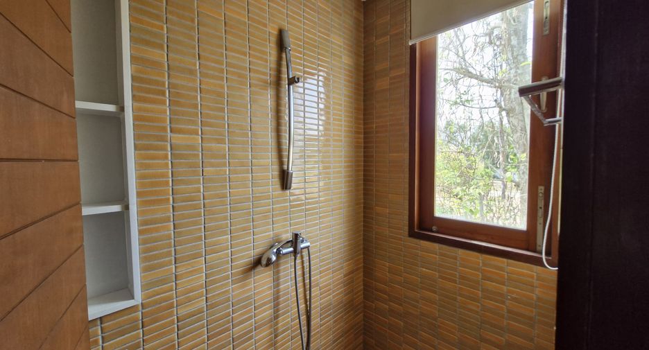 For rent 4 bedrooms villa in Pran Buri, Prachuap Khiri Khan