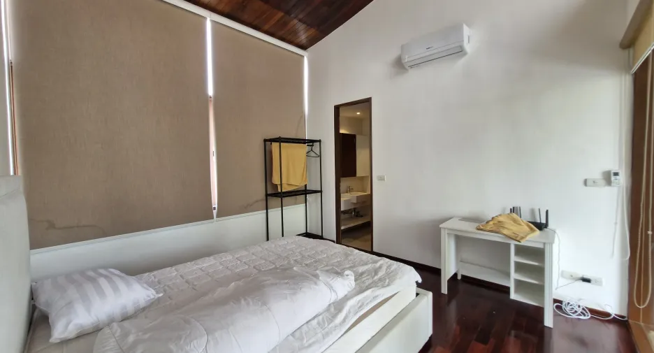 For rent 4 bedrooms villa in Pran Buri, Prachuap Khiri Khan