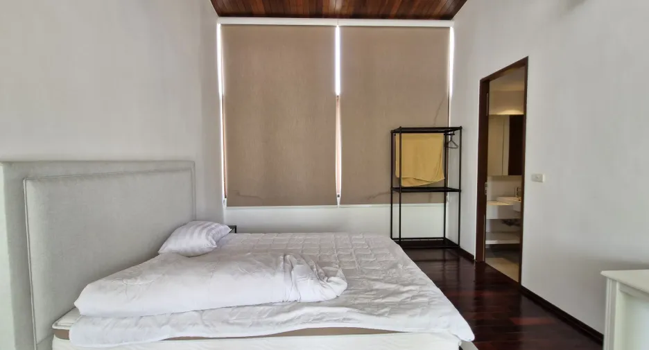 For rent 4 bedrooms villa in Pran Buri, Prachuap Khiri Khan