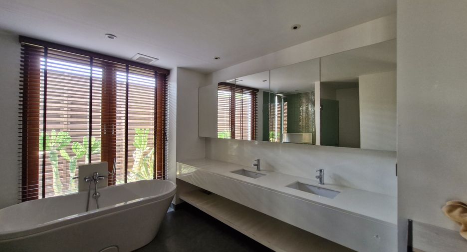 For rent 4 bedrooms villa in Pran Buri, Prachuap Khiri Khan