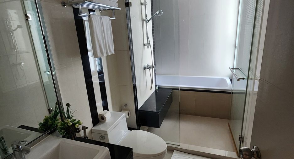 For rent 1 bed condo in Watthana, Bangkok