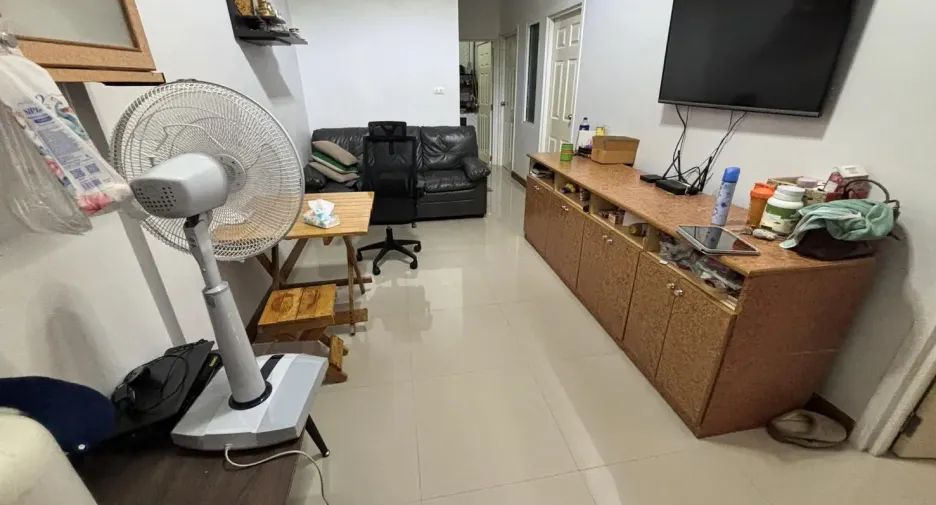 Reihenhaus zur Miete mit 3 Zimmer in Mueang Samut Sakhon, Samut Sakhon