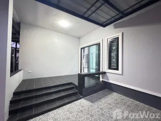 Haus zur Miete mit 3 Zimmer in Saraphi, Chiang Mai