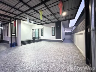 Haus zur Miete mit 3 Zimmer in Saraphi, Chiang Mai