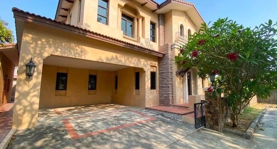 For rent 3 bedrooms villa in Sattahip, Chonburi