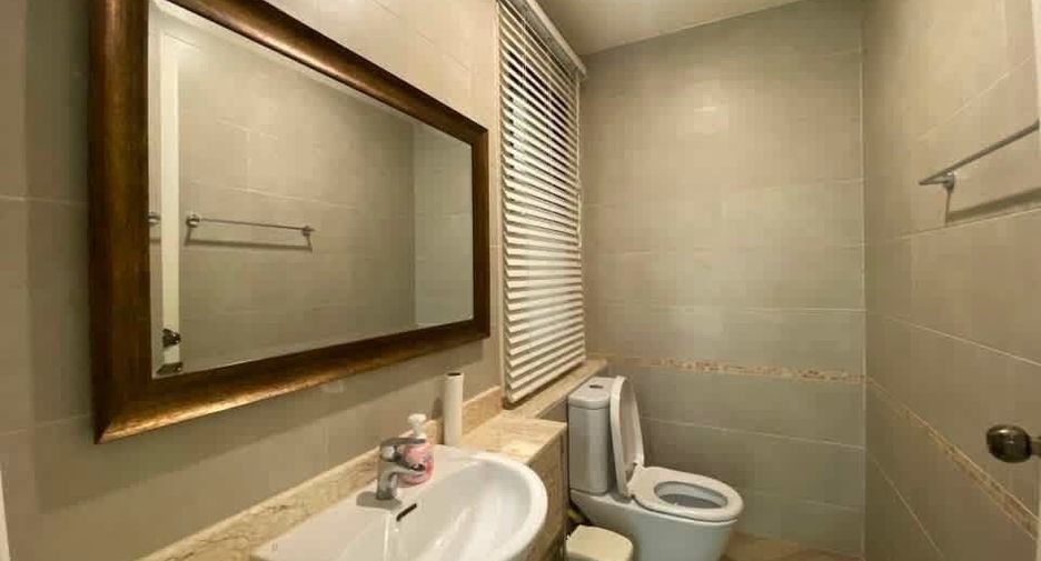 For rent 3 bedrooms villa in Sattahip, Chonburi