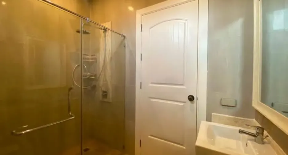 For rent 3 bedrooms villa in Sattahip, Chonburi