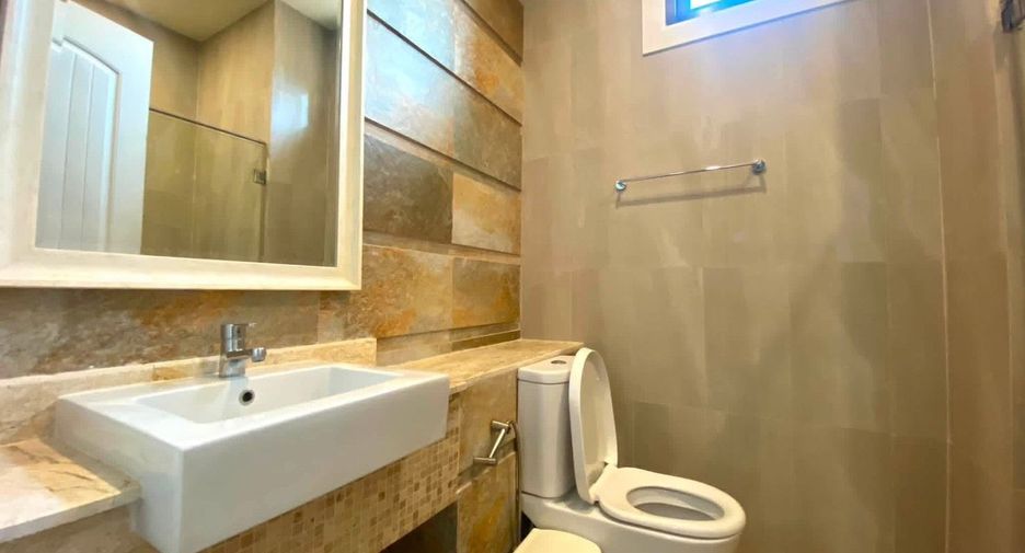 For rent 3 bedrooms villa in Sattahip, Chonburi