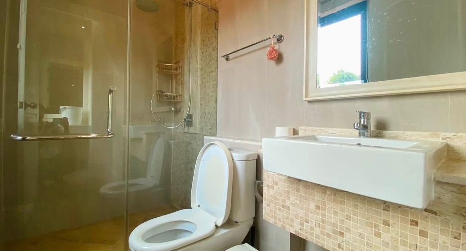 For rent 3 bedrooms villa in Sattahip, Chonburi