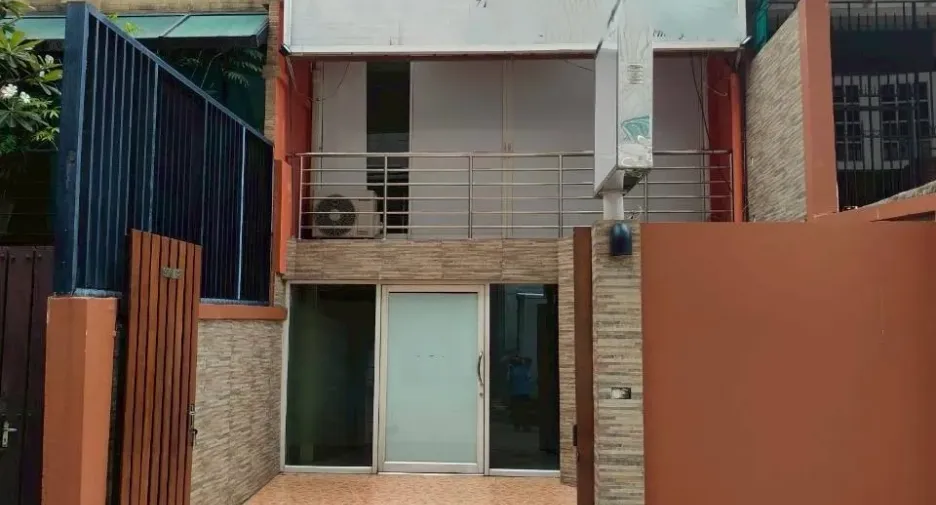 Büro zur Miete mit 2 Zimmer in Watthana, Bangkok