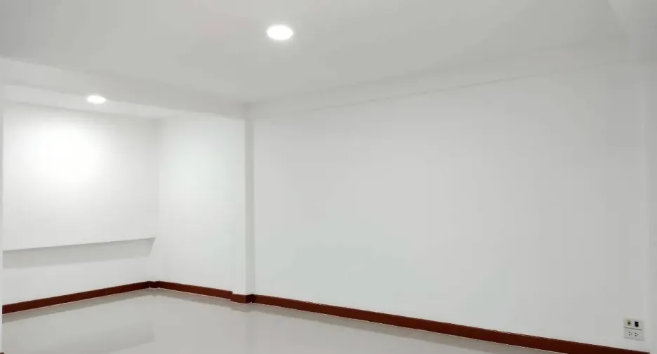 Büro zur Miete mit 2 Zimmer in Watthana, Bangkok