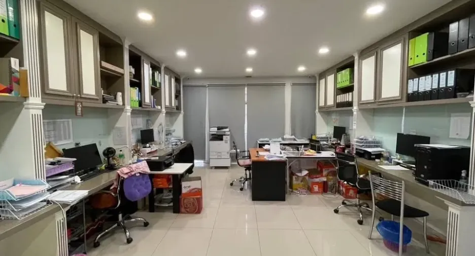 For sale retail Space in Prawet, Bangkok
