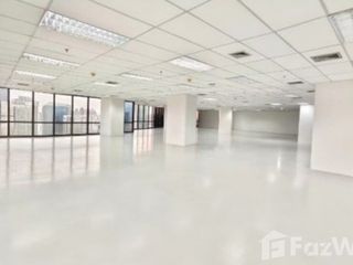 Oficina en alquiler en Huai Khwang, Bangkok