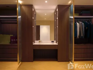 For sale 4 bedrooms house in Phra Khanong, Bangkok