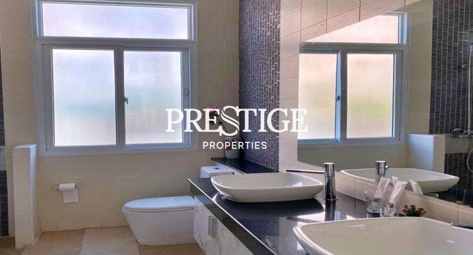 For rent 3 bedrooms house in East Pattaya, Pattaya