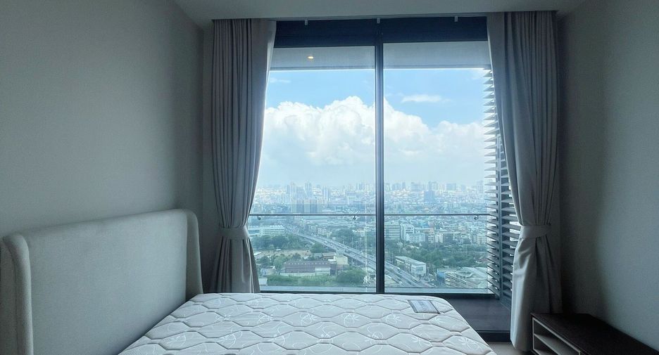 For rent 3 bedrooms condo in Bang Kho Laem, Bangkok