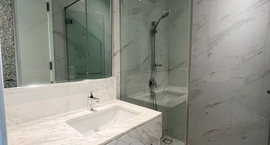 For rent 3 bedrooms condo in Bang Kho Laem, Bangkok