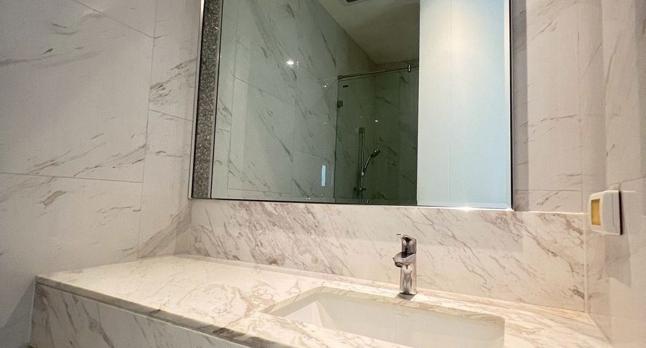 For rent 3 bedrooms condo in Bang Kho Laem, Bangkok