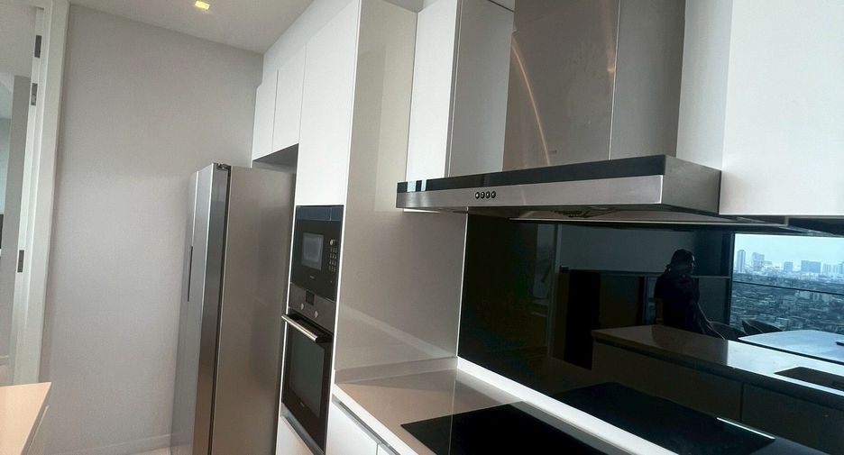 For rent 3 bedrooms condo in Bang Kho Laem, Bangkok