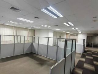 Büro zur Miete in Huai Khwang, Bangkok