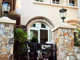 Villa en alquiler de 3 habitaciones en Bang Lamung, Chonburi