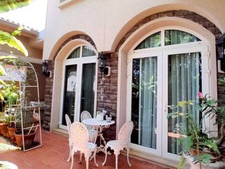 Villa en alquiler de 3 habitaciones en Bang Lamung, Chonburi