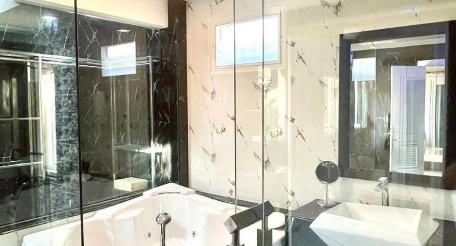 Аренда 3 спальни вилла в Банг Ламунг, Чонбури