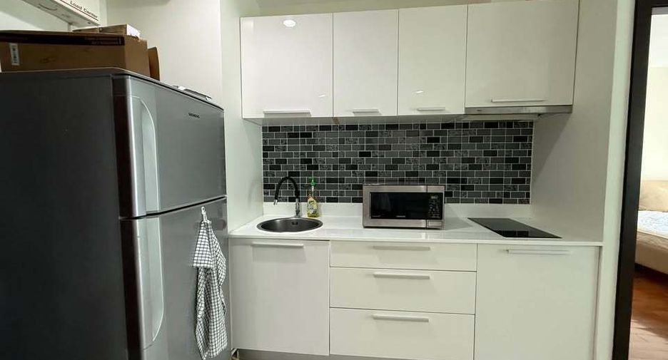 Wohnung zur Miete mit 1 Zimmer in Watthana, Bangkok
