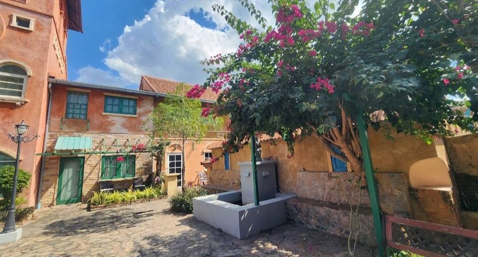 Villa zur Miete mit 1 Zimmer in Bang Lamung, Chonburi