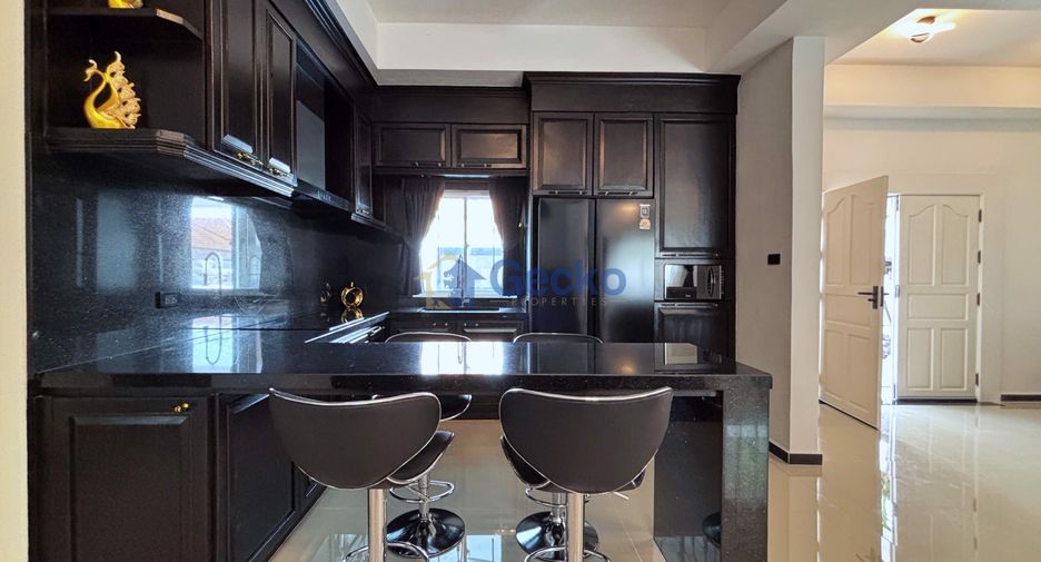 For sale 6 bedrooms house in Bang Lamung, Chonburi
