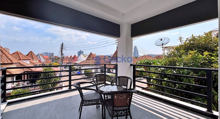 For sale 6 bedrooms house in Bang Lamung, Chonburi