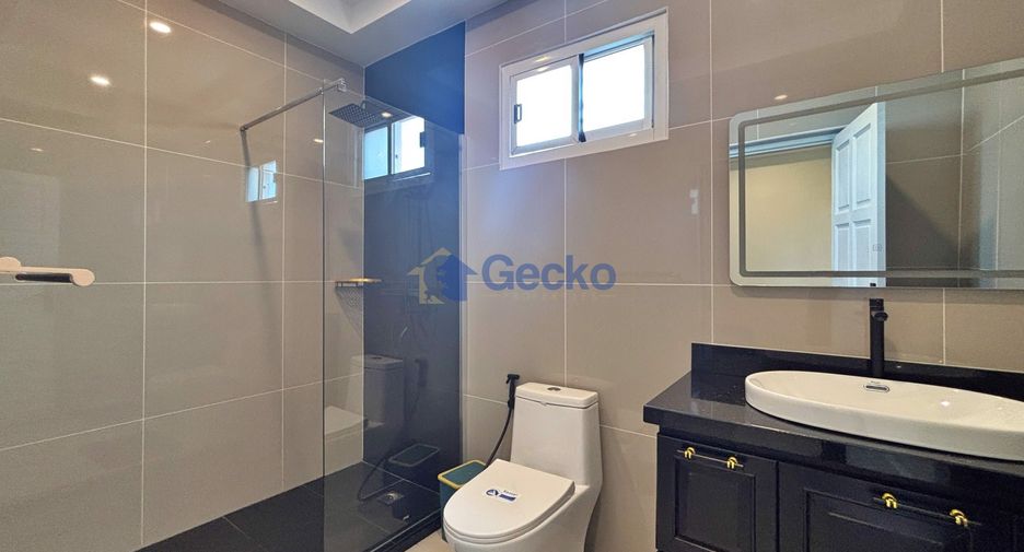 For sale 6 bedrooms house in Bang Lamung, Chonburi