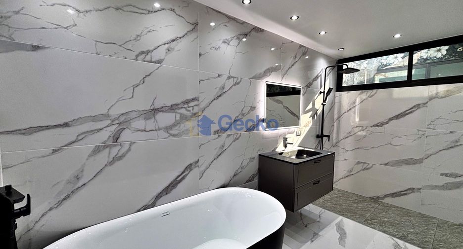 For sale 3 ベッドルーム house in Bang Lamung, Chonburi