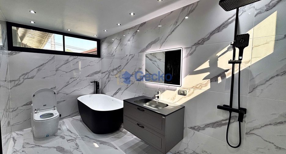 For sale 3 ベッドルーム house in Bang Lamung, Chonburi