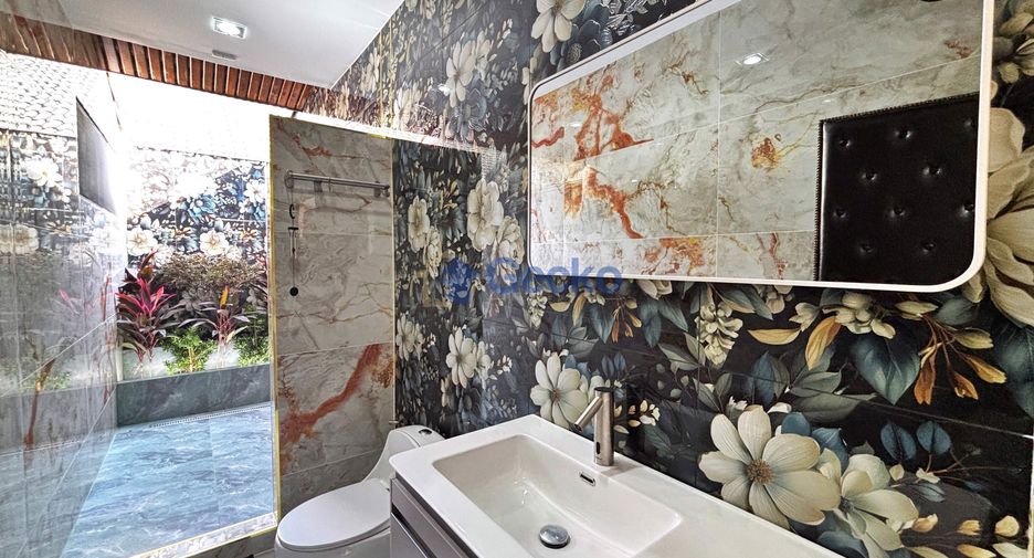 For sale 3 ベッドルーム house in Bang Lamung, Chonburi