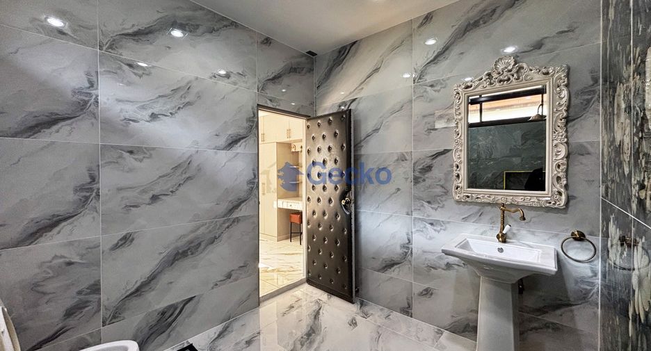 For sale 3 ベッドルーム house in Bang Lamung, Chonburi