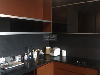 Condo en alquiler de 2 habitaciones en Khlong Toei, Bangkok