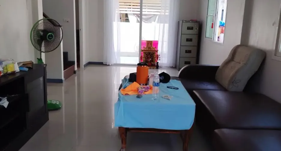 Haus zum Kauf und zur Miete mit 3 Zimmer in Don Mueang, Bangkok