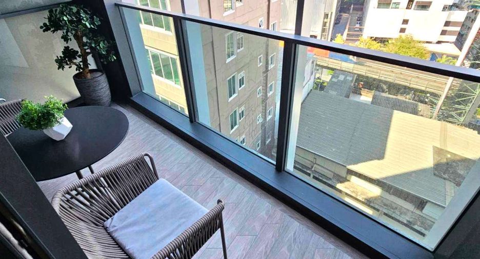Condo en alquiler de 2 habitaciones en Khlong Toei, Bangkok