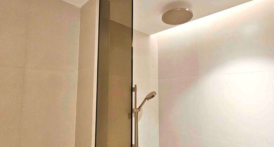 Condo en alquiler de 2 habitaciones en Khlong Toei, Bangkok