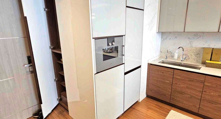 Condo en alquiler de 2 habitaciones en Khlong Toei, Bangkok