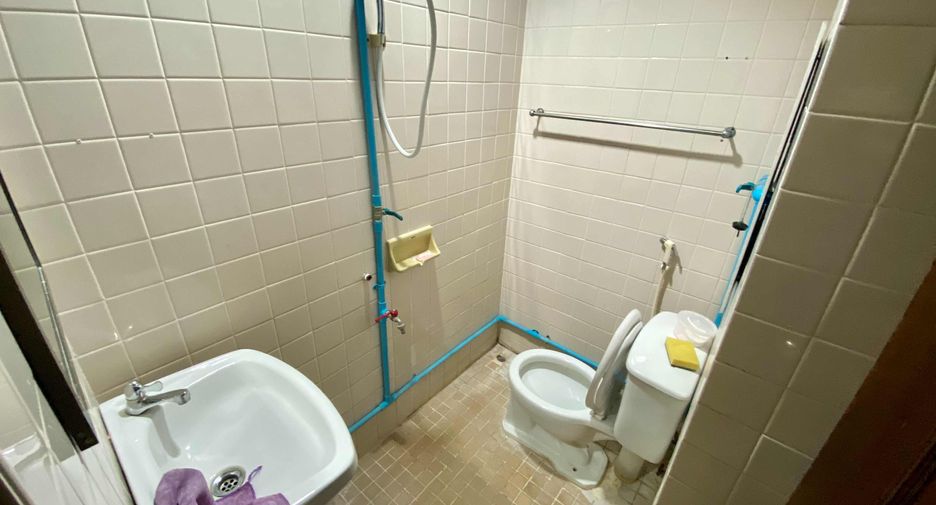 For rent 3 ベッドルーム condo in Watthana, Bangkok