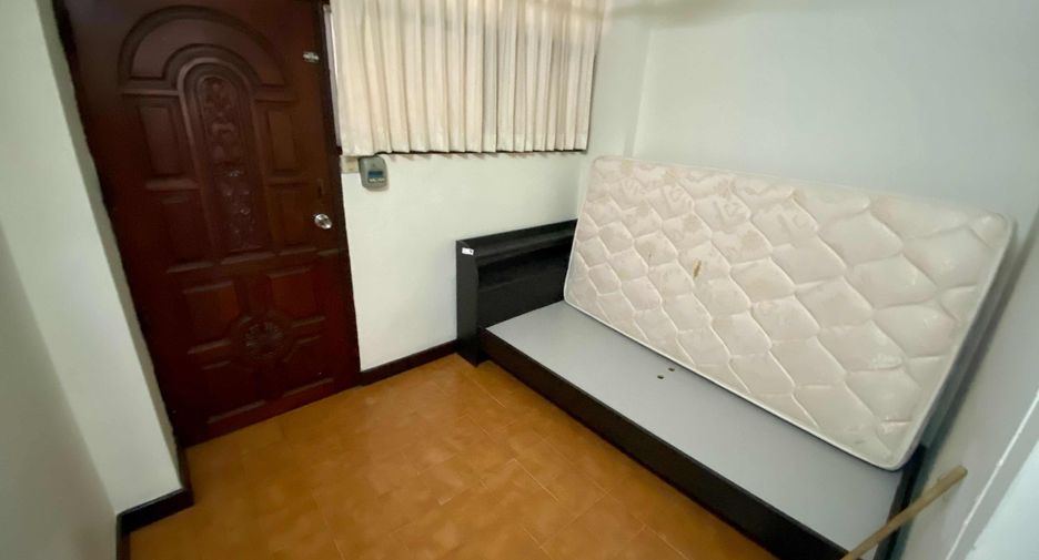 For rent 3 ベッドルーム condo in Watthana, Bangkok